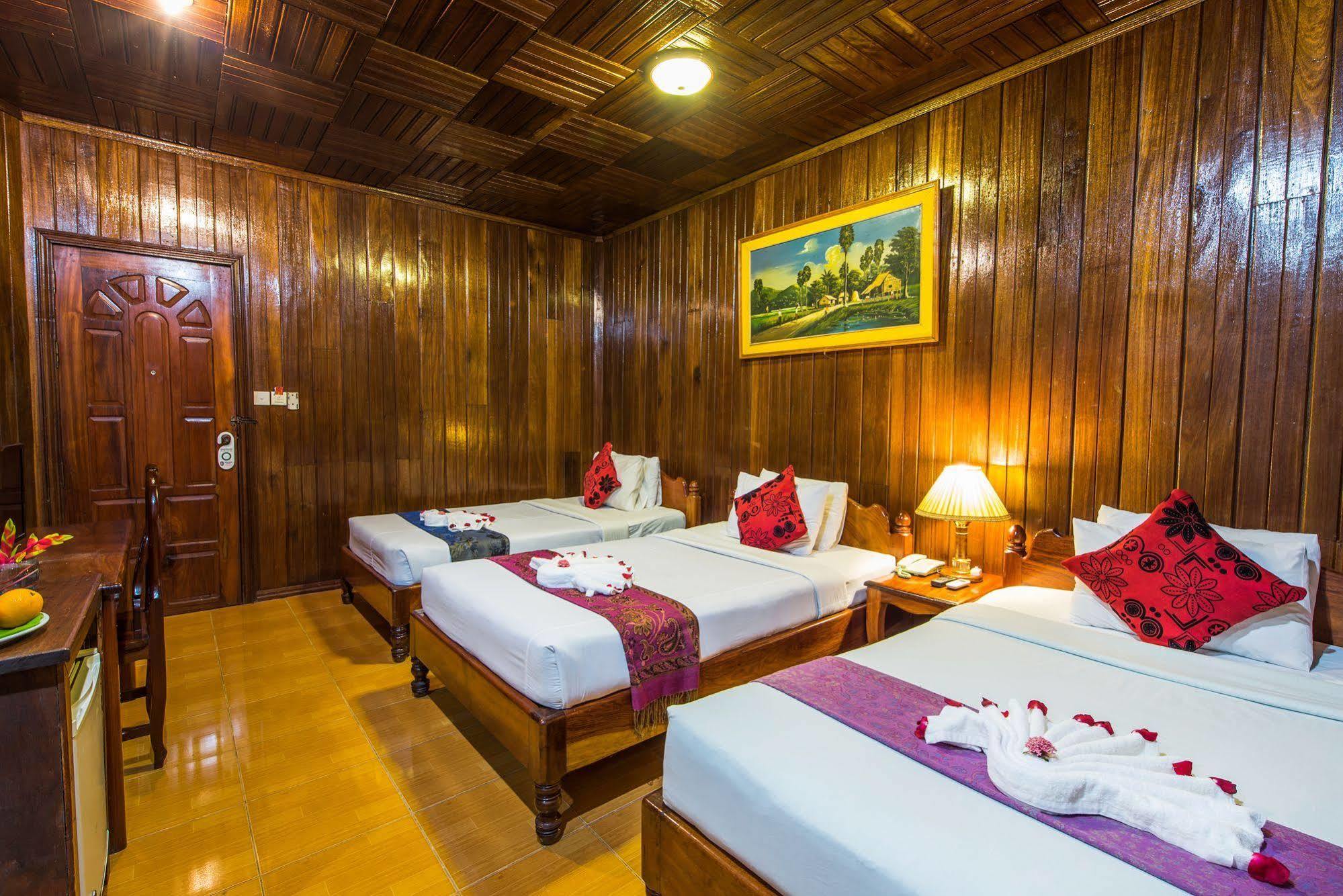 Neak Pean Hotel - Wooden House 시엠리아프 외부 사진